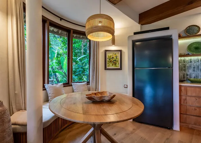 Villa Waterfall Sanctuary 2br Forest Munduk