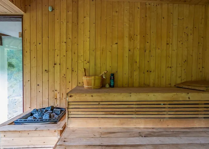 Villa Waterfall Sanctuary 2br Forest *