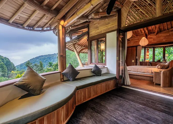Waterfall Sanctuary 2br Forest Villa *