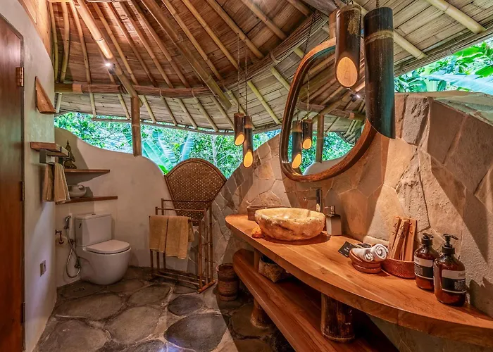 Waterfall Sanctuary 2br Forest
