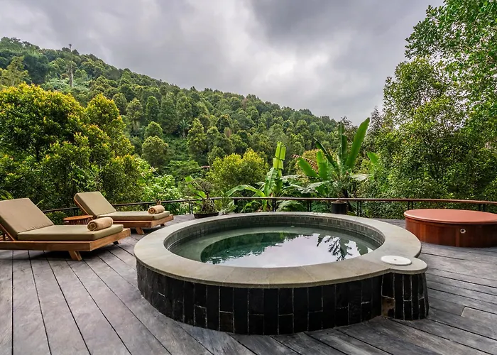 Waterfall Sanctuary 2br Forest