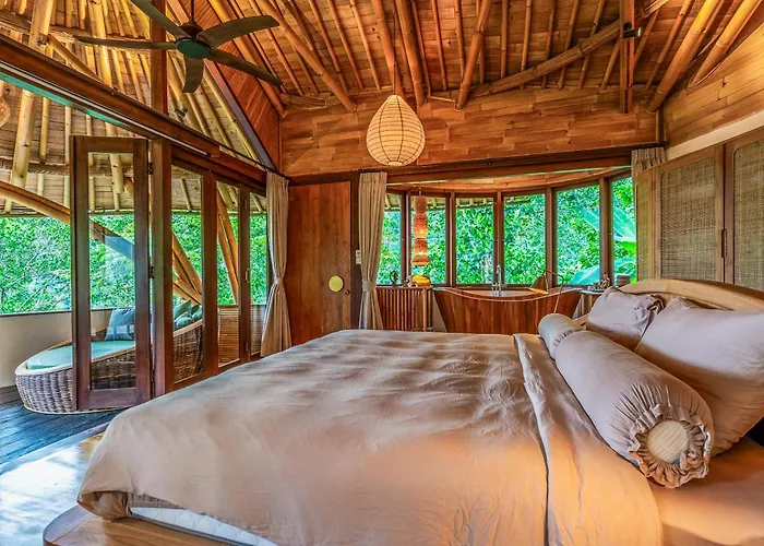 Villa Waterfall Sanctuary 2br Forest Munduk